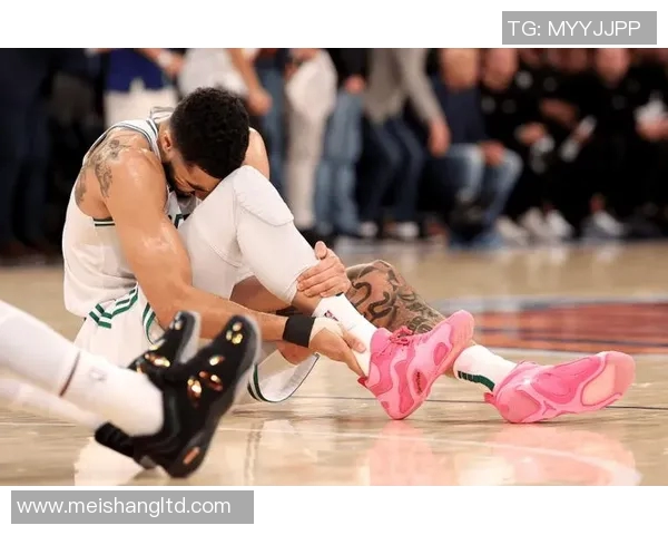 杰森塔图姆如何在NBA赛场上展现领导力与超凡技艺的完美结合