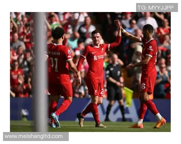 热刺与利物浦巅峰对决海报展现激情与荣耀的足球盛宴