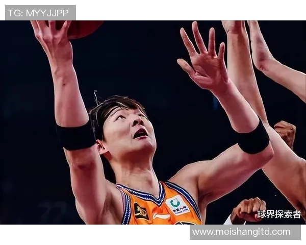 王哲林领衔中国篮球新篇章展现拼搏精神与团队协作的力量